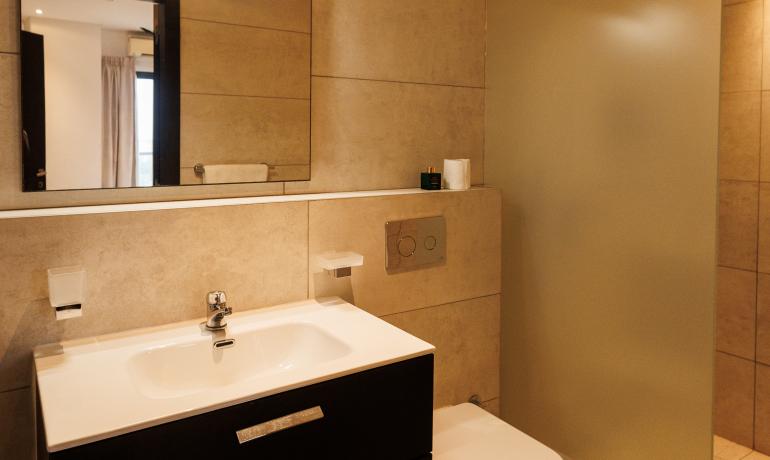 One-Bedroom Premium-SIG-AM601