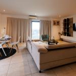 One Bedroom- Premium-SIG-AK906