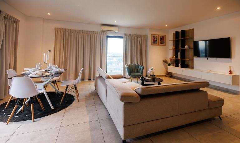 One Bedroom- Premium-SIG-AK906