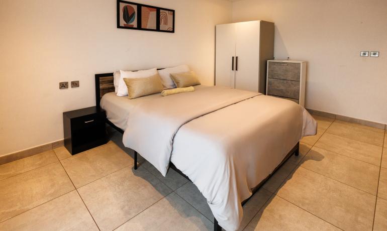 One Bedroom- Premium-SIG-AK906