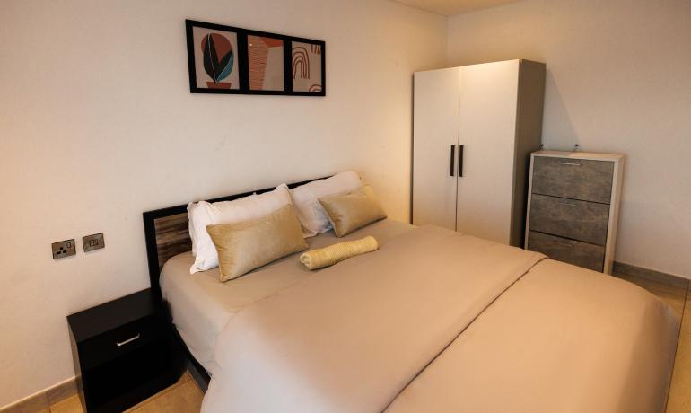 One Bedroom- Premium-SIG-AK906