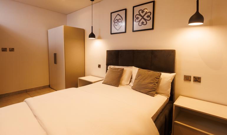 Two-Bedroom Standard- SIG_AM107