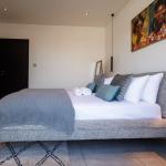 Three Bedroom Apartment- SIG_AM607