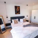 Three Bedroom Apartment- SIG_AM607