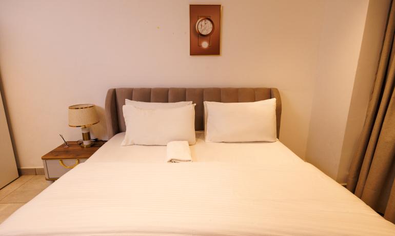 2-Bedroom Standard- SIG-AM608