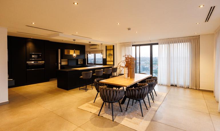 Five Bedroom Penthouse-SIG-AKPH