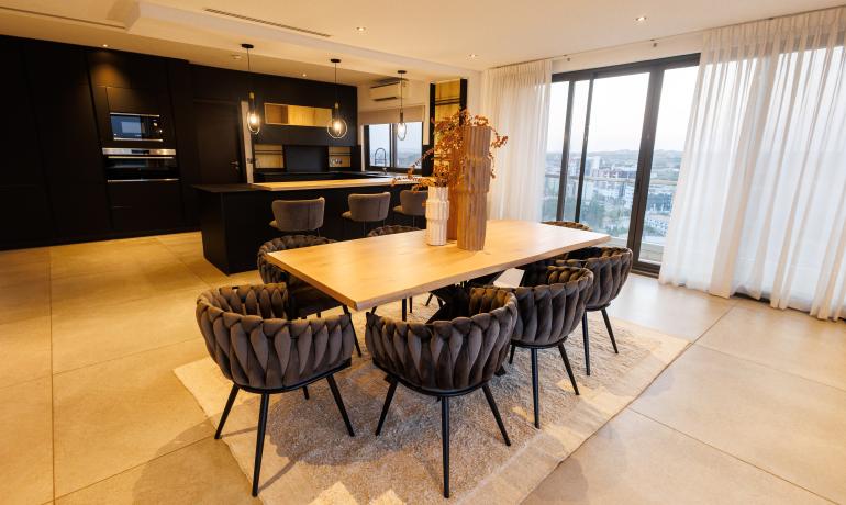 Five Bedroom Penthouse-SIG-AKPH